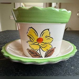 Small Plant pot / Plant Container 
AMERICAN BRAVO
KGC - 527 (FLOWER)